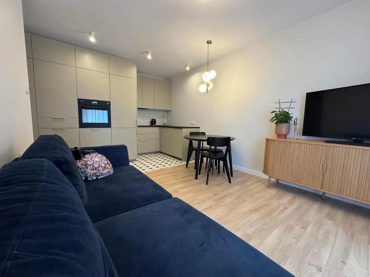 Gdansk Wrzeszcz Apartament 3-Pokojowy Z Ogrodkiem & Darmowy Parking 0*,  Poland