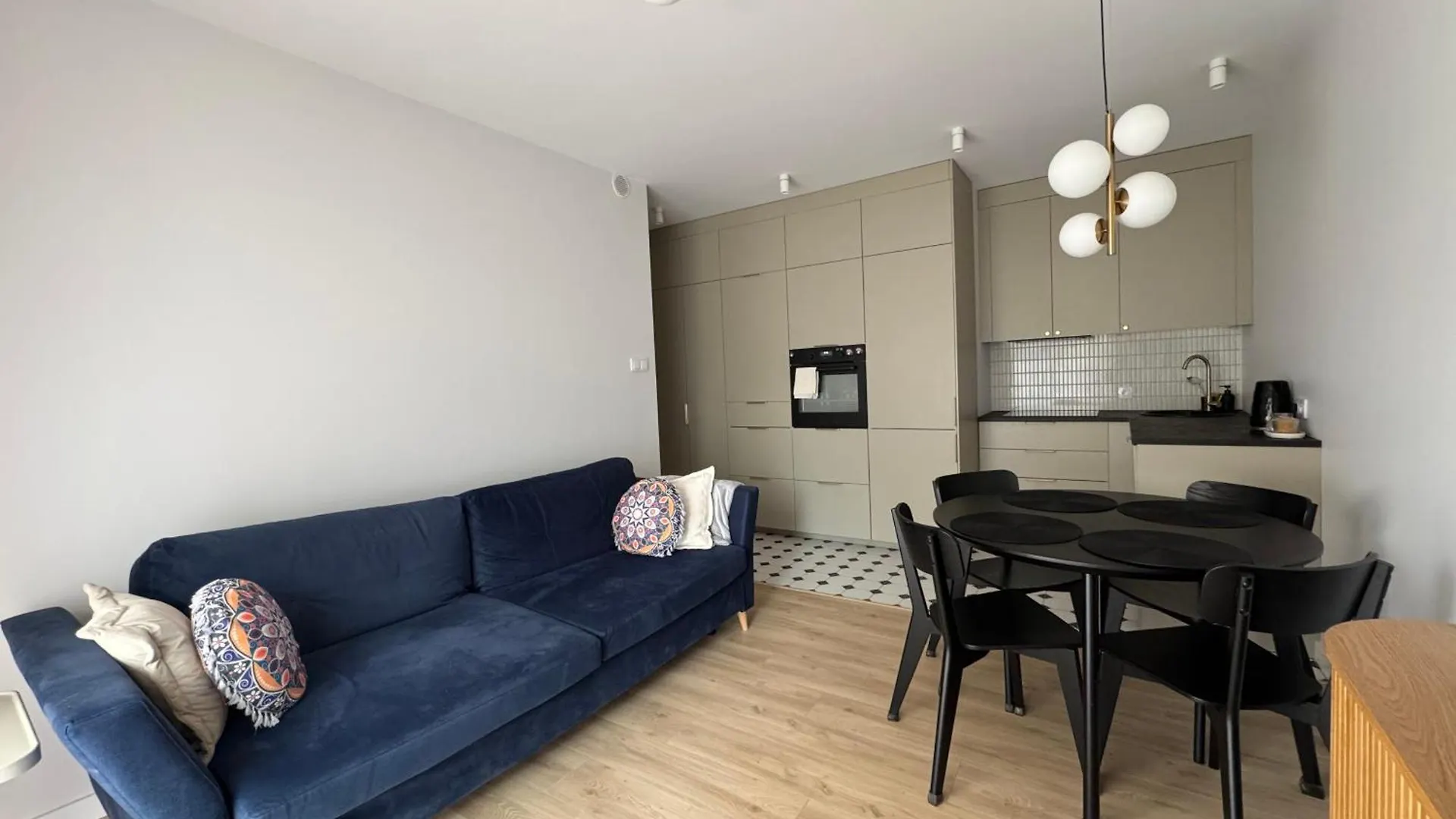 Appartamento Gdansk Wrzeszcz Apartament 3-Pokojowy Z Ogrodkiem & Darmowy Parking